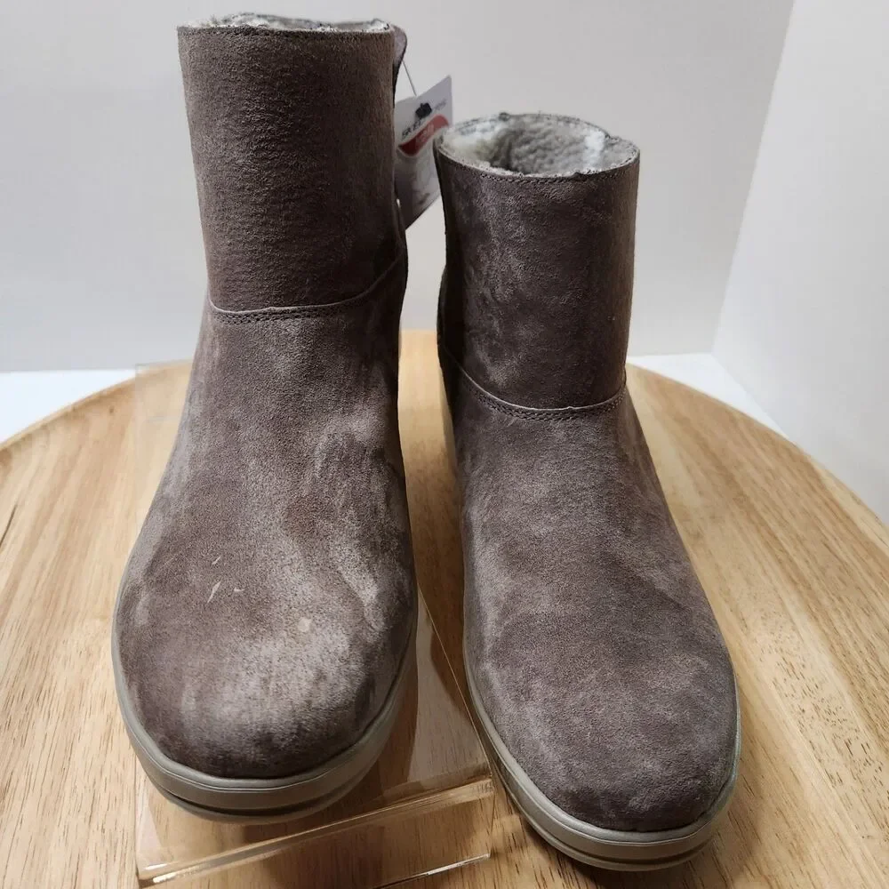 Skechers On‑the‑Go Arch Fit Lined Wedge Booties Women’s 9.5 Dark Taupe